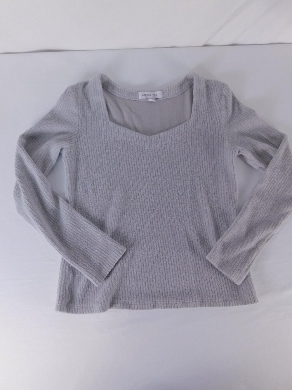 Amour Vert Sweater Womens S Gray V-Neck Pullover Lightweight Chunky-Knit